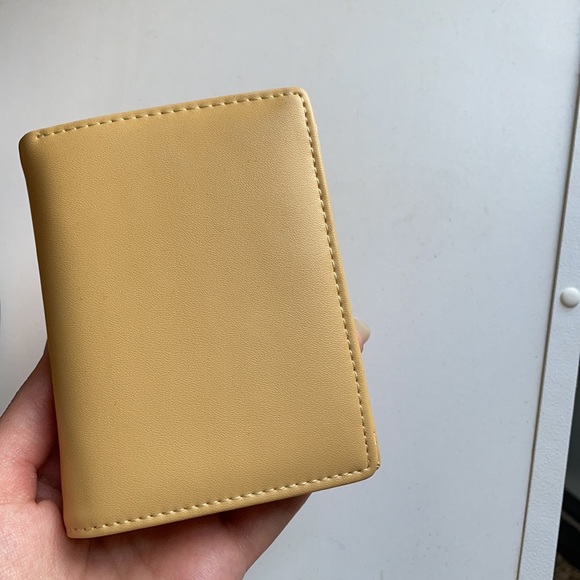 Miniso small wallet - Picture 5 of 6